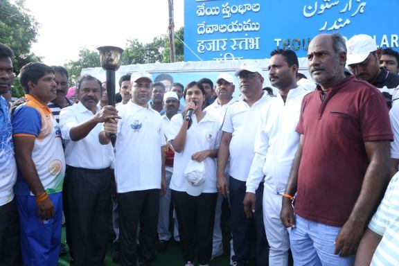 Warangal Collector Dr. Satya Sharda inaugurated the CM Cup Rally by lifting the torch, Hanamkonda Collector Pravaniya and Police Commissioner Amber Kishore Jha led the rally.