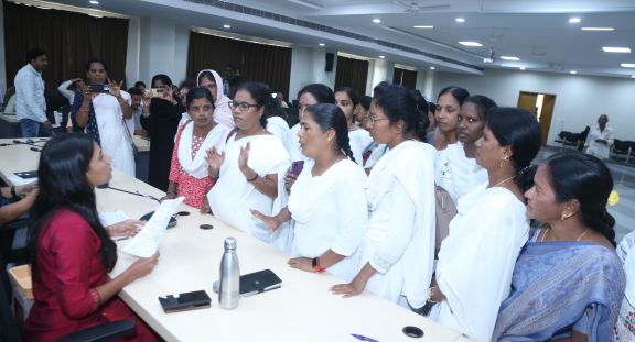 hanamkonda collectorate praja vani