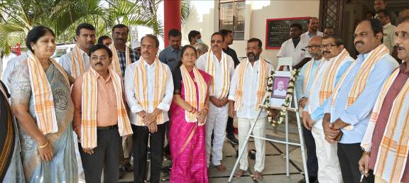 red cross sardar vallabh bhai patel 