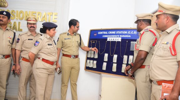 warangal police arrested thief and chain 