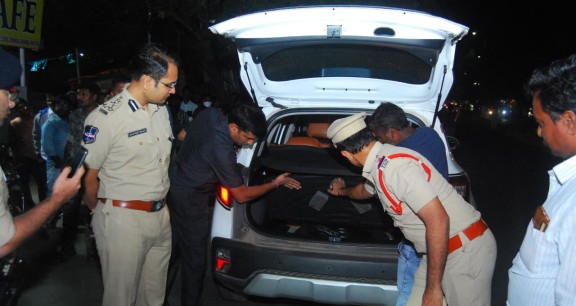 warangal police naka bandi 