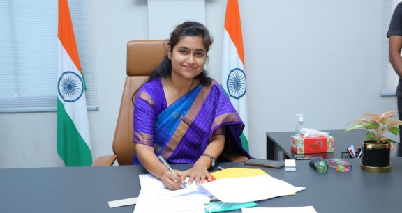 collector hanamkonda chahat bajpai