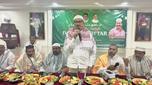 brs iftar party hanamakonda 