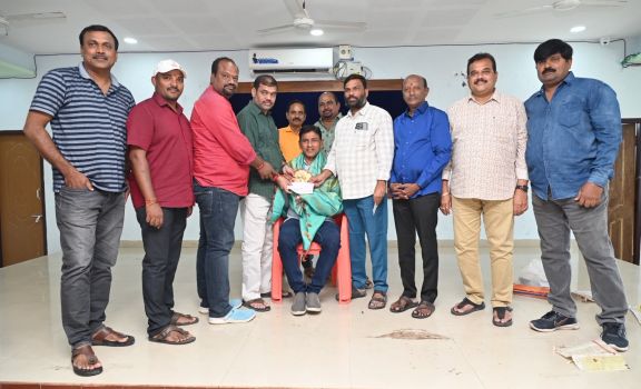 mashooq press photogarphar